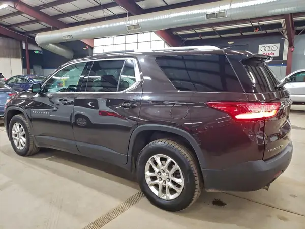 1GNEVGKW0JJ229430 2018 CHEVROLET TRAVERSE - Image 2