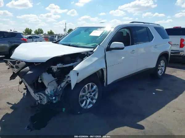 1GNEVGKW0JJ266512 2018 CHEVROLET TRAVERSE - Image 2