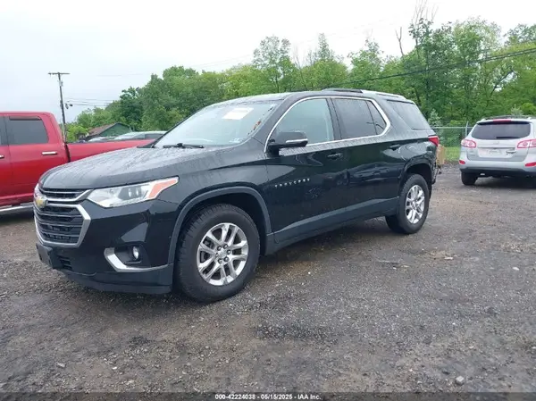 1GNEVGKW0JJ275663 2018 CHEVROLET TRAVERSE - Image 2
