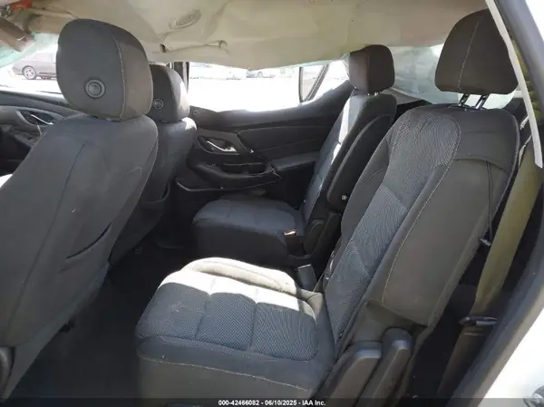 1GNEVGKW0KJ146064 2019 CHEVROLET TRAVERSE - Image 8