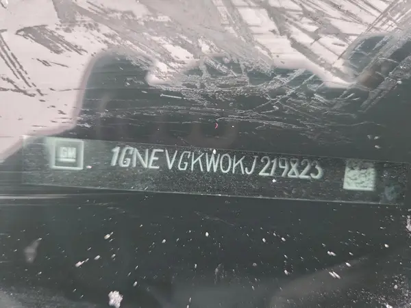 1GNEVGKW0KJ219823 2019 CHEVROLET TRAVERSE - Image 2