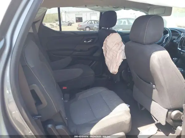 1GNEVGKW0KJ263711 2019 CHEVROLET TRAVERSE - Image 8