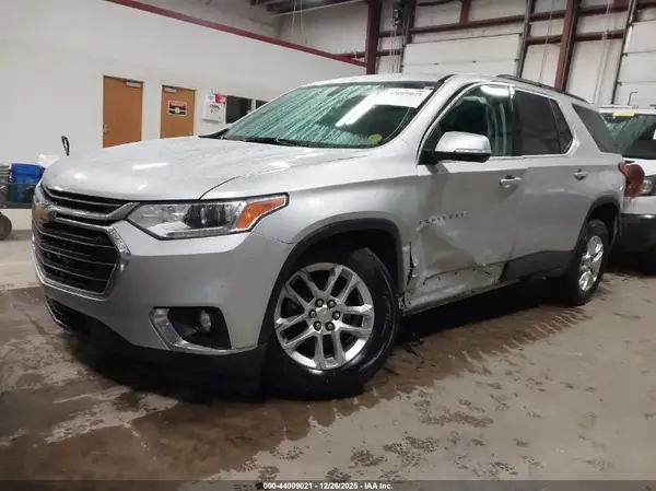 1GNEVGKW0KJ321798 2019 CHEVROLET TRAVERSE - Image 2
