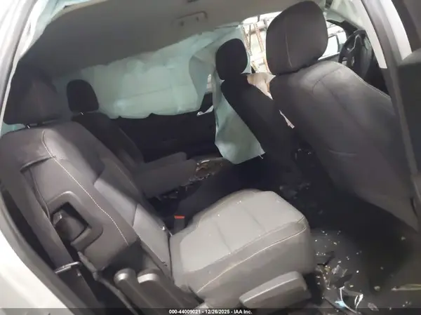 1GNEVGKW0KJ321798 2019 CHEVROLET TRAVERSE - Image 8