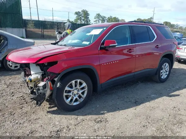 1GNEVGKW0LJ156045 2020 CHEVROLET TRAVERSE - Image 2