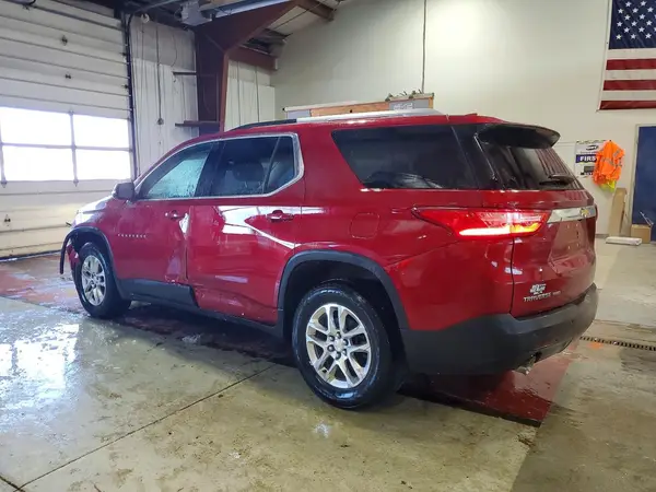 1GNEVGKW1JJ107725 2018 CHEVROLET TRAVERSE - Image 2