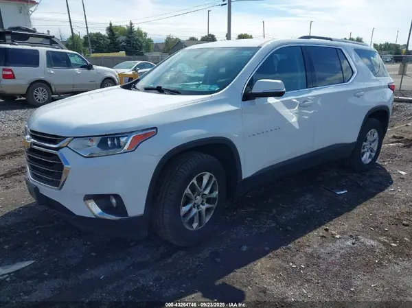 1GNEVGKW1JJ116022 2018 CHEVROLET TRAVERSE - Image 2