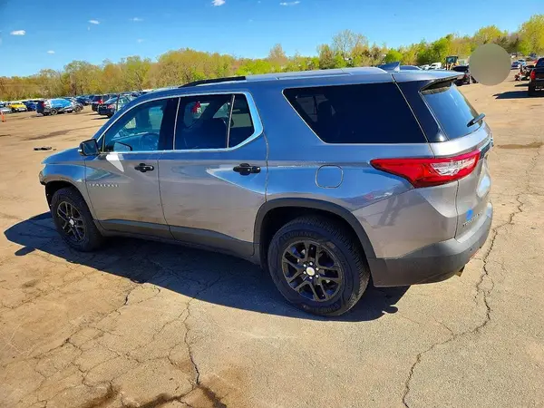 1GNEVGKW1JJ177158 2018 CHEVROLET TRAVERSE - Image 2