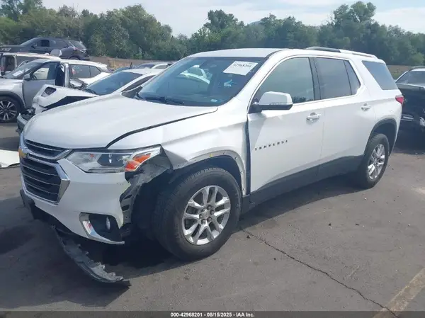 1GNEVGKW1JJ186118 2018 CHEVROLET TRAVERSE - Image 2