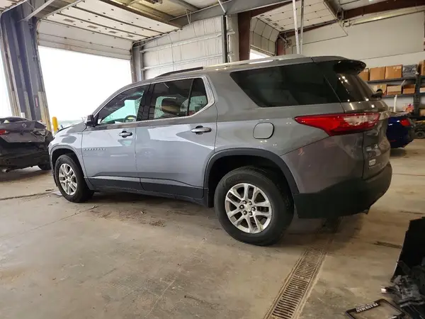 1GNEVGKW1JJ200678 2018 CHEVROLET TRAVERSE - Image 2