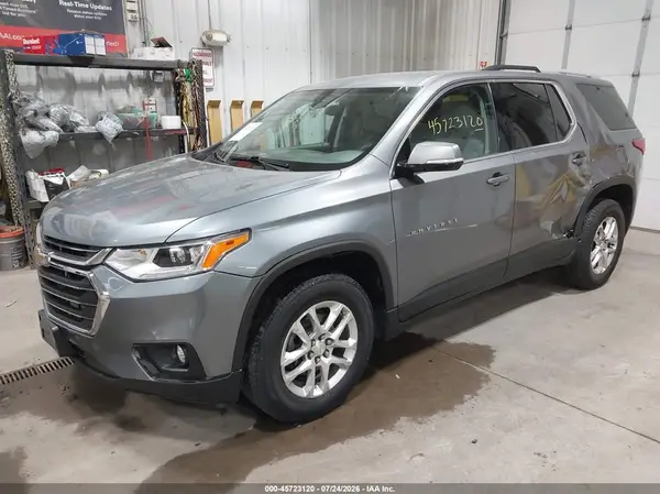 1GNEVGKW1JJ205069 2018 CHEVROLET TRAVERSE - Image 2