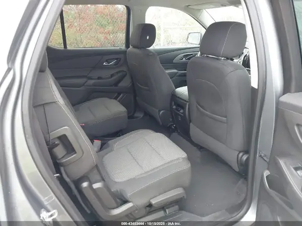 1GNEVGKW1KJ102929 2019 CHEVROLET TRAVERSE - Image 8