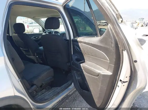 1GNEVGKW1KJ163570 2019 CHEVROLET TRAVERSE - Image 8