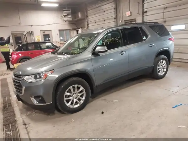 1GNEVGKW1KJ202867 2019 CHEVROLET TRAVERSE - Image 2