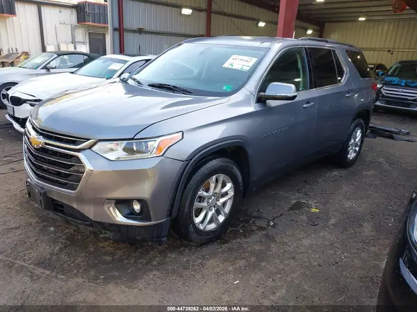 1GNEVGKW1KJ264141 2019 CHEVROLET TRAVERSE - Image 2