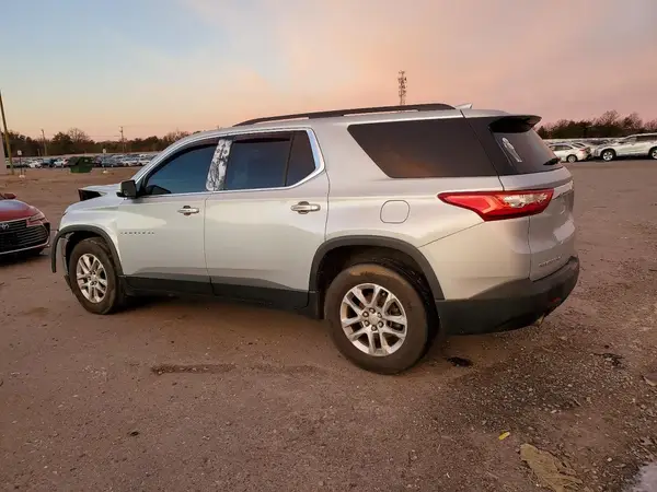 1GNEVGKW1KJ304668 2019 CHEVROLET TRAVERSE - Image 2