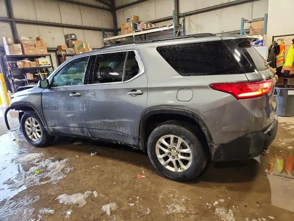 1GNEVGKW1MJ104697 2021 CHEVROLET TRAVERSE - Image 2