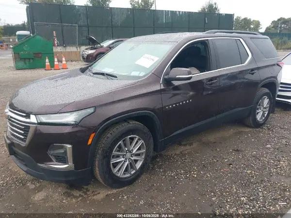 1GNEVGKW1PJ184457 2023 CHEVROLET TRAVERSE - Image 2