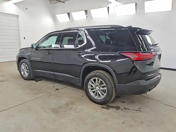 1GNEVGKW1PJ205713 2023 CHEVROLET TRAVERSE - Image 2