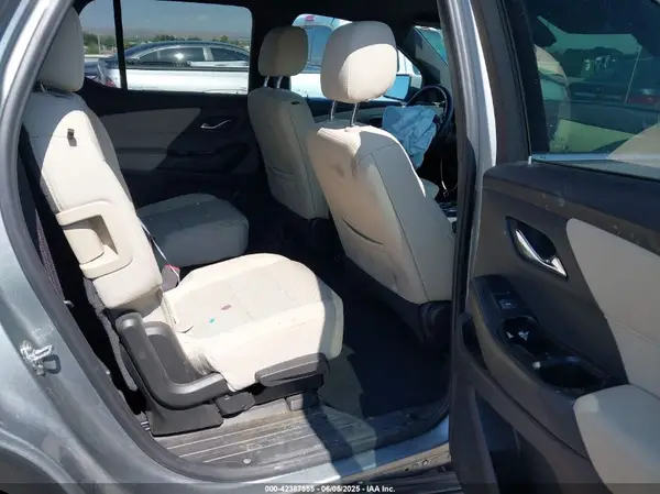 1GNEVGKW1PJ242518 2023 CHEVROLET TRAVERSE - Image 8