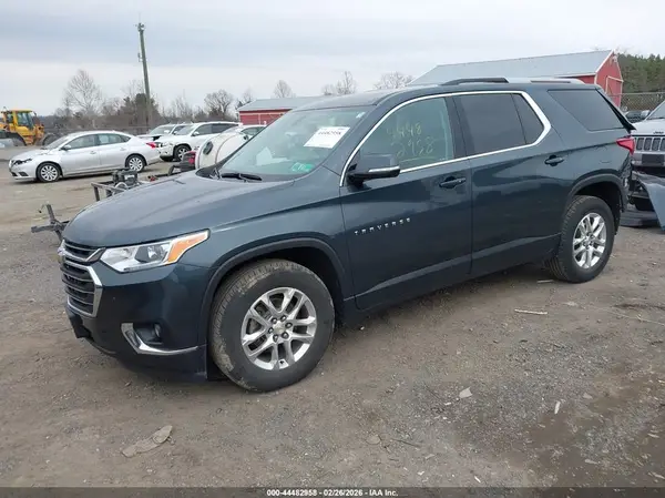 1GNEVGKW2JJ242597 2018 CHEVROLET TRAVERSE - Image 2