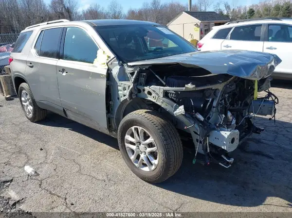 1GNEVGKW2KJ124602 2019 CHEVROLET TRAVERSE - Image 1