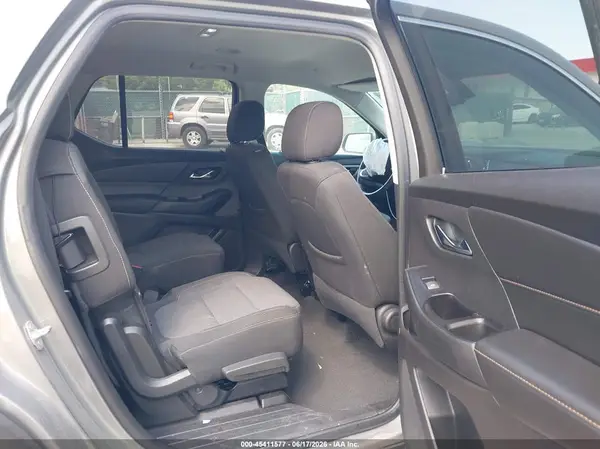 1GNEVGKW2KJ153470 2019 CHEVROLET TRAVERSE - Image 8