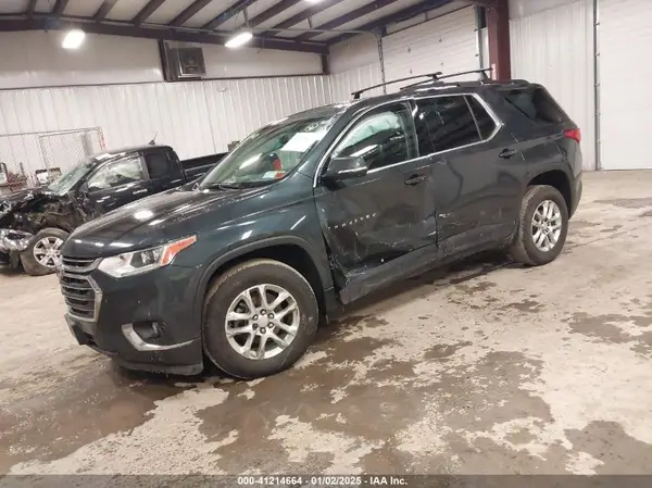 1GNEVGKW2KJ213750 2019 CHEVROLET TRAVERSE - Image 2