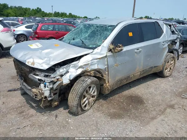 1GNEVGKW2KJ241077 2019 CHEVROLET TRAVERSE - Image 2