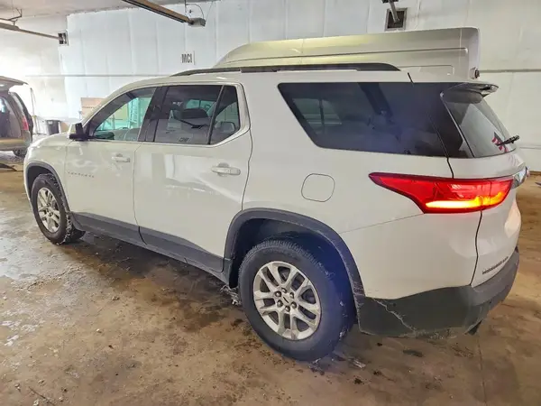 1GNEVGKW2KJ256792 2019 CHEVROLET TRAVERSE - Image 2