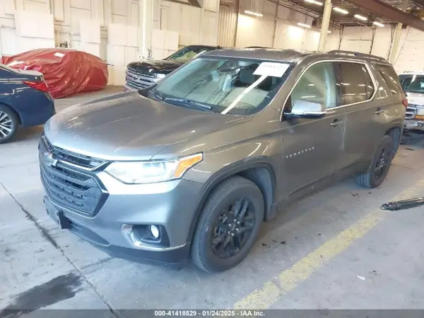 1GNEVGKW2LJ176054 2020 CHEVROLET TRAVERSE - Image 2