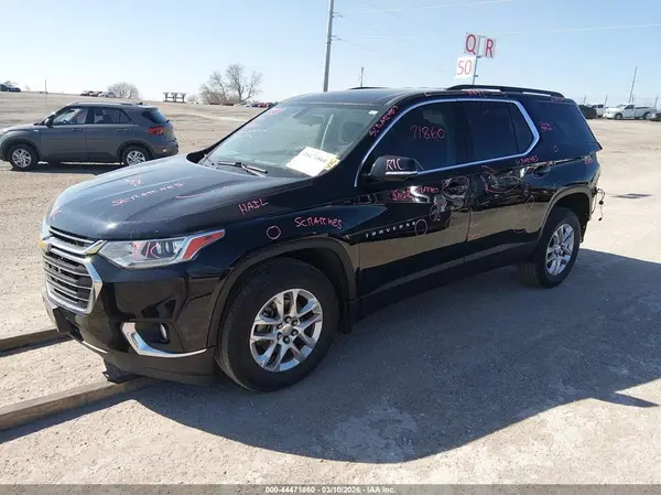 1GNEVGKW2LJ176135 2020 CHEVROLET TRAVERSE - Image 2