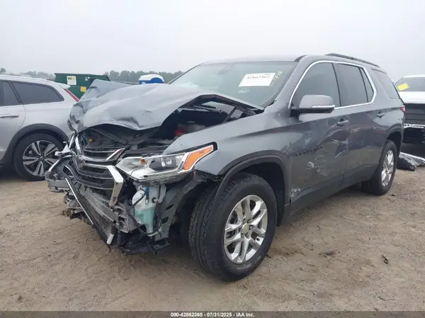 1GNEVGKW2LJ320007 2020 CHEVROLET TRAVERSE - Image 2