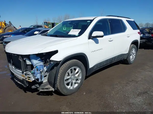 1GNEVGKW2LJ324932 2020 CHEVROLET TRAVERSE - Image 2