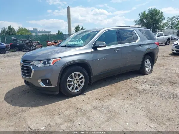 1GNEVGKW2LJ326941 2020 CHEVROLET TRAVERSE - Image 2