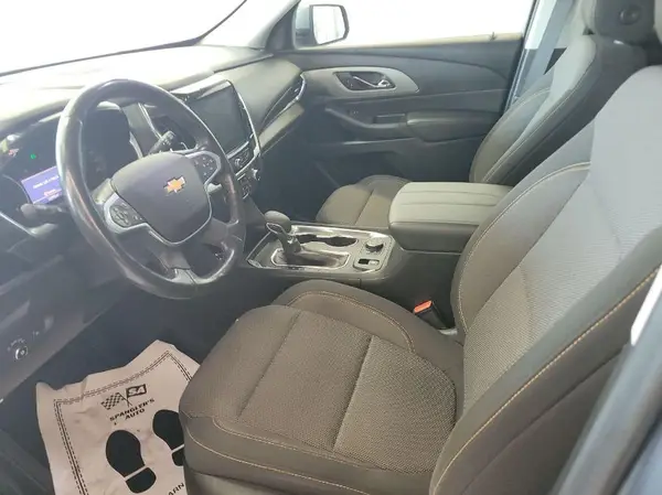 1GNEVGKW2MJ134906 2021 CHEVROLET TRAVERSE - Image 2