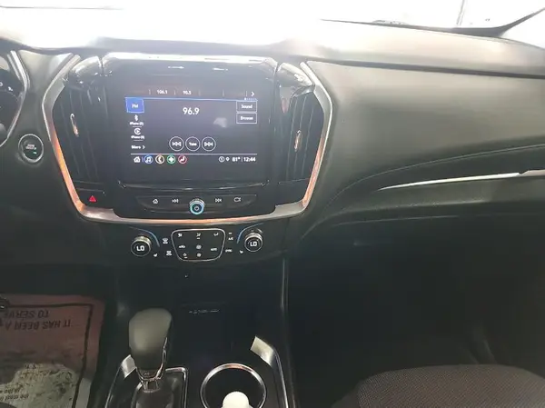 1GNEVGKW2NJ154512 2022 CHEVROLET TRAVERSE - Image 2