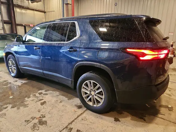1GNEVGKW2NJ156910 2022 CHEVROLET TRAVERSE - Image 2