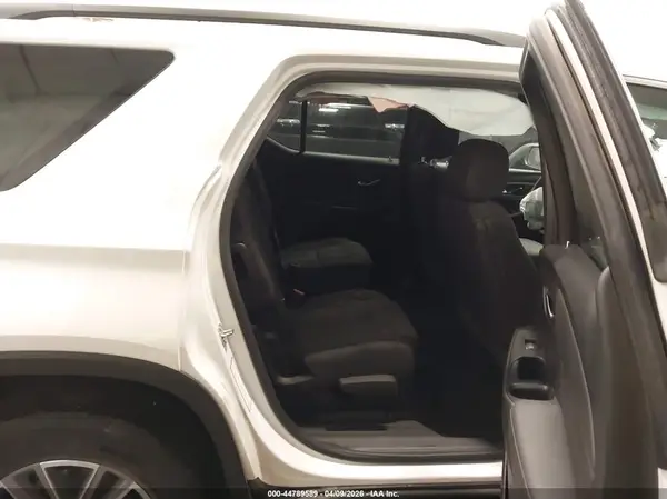 1GNEVGKW2PJ142296 2023 CHEVROLET TRAVERSE - Image 8