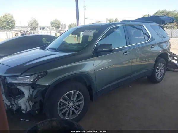 1GNEVGKW2PJ149457 2023 CHEVROLET TRAVERSE - Image 2