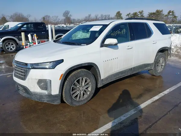 1GNEVGKW2PJ197301 2023 CHEVROLET TRAVERSE - Image 2