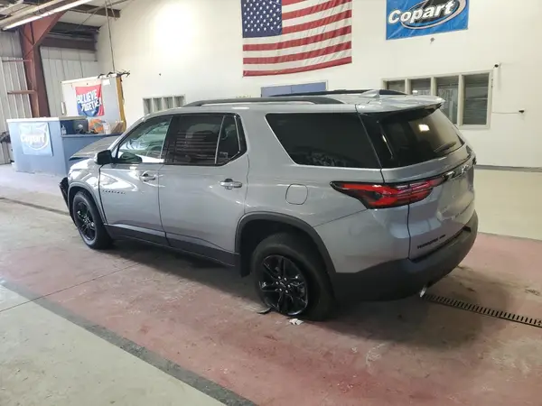 1GNEVGKW2PJ331496 2023 CHEVROLET TRAVERSE - Image 2