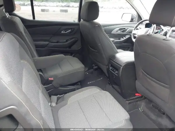 1GNEVGKW3JJ116779 2018 CHEVROLET TRAVERSE - Image 8