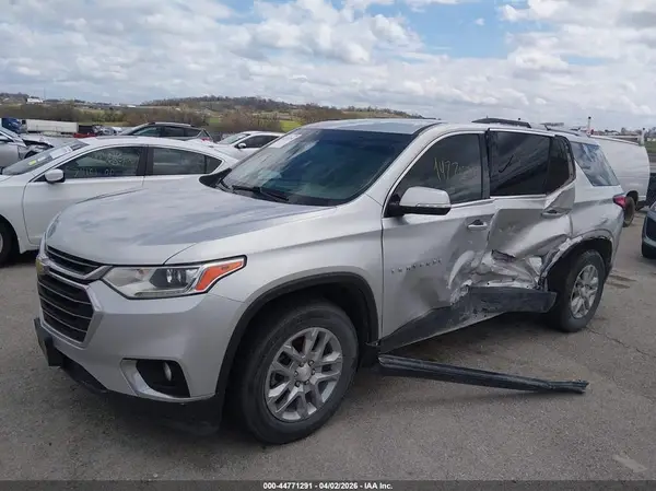 1GNEVGKW3JJ122615 2018 CHEVROLET TRAVERSE - Image 2