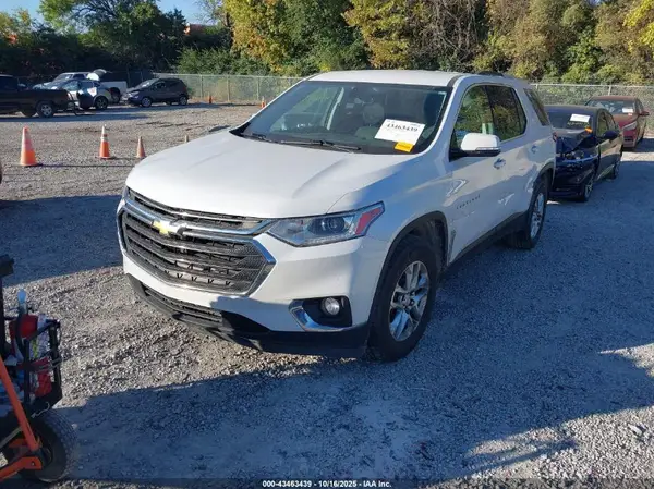 1GNEVGKW3JJ145795 2018 CHEVROLET TRAVERSE - Image 2