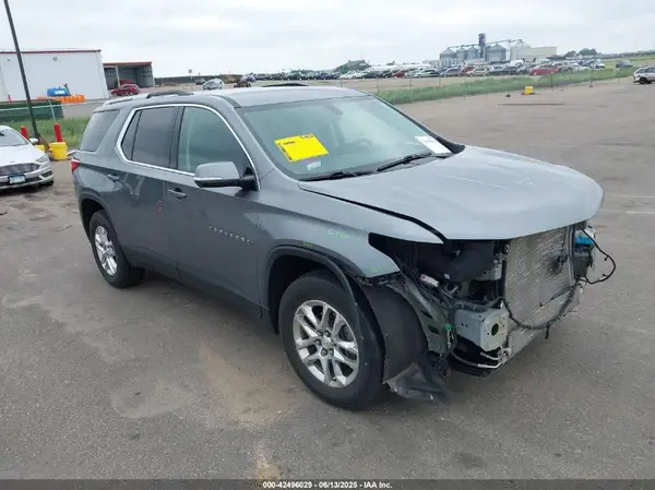 1GNEVGKW3JJ177551 2018 CHEVROLET TRAVERSE - Image 1