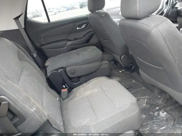 1GNEVGKW3JJ177551 2018 CHEVROLET TRAVERSE - Image 8