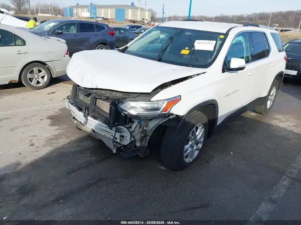 1GNEVGKW3JJ209348 2018 CHEVROLET TRAVERSE - Image 2