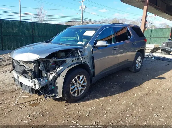 1GNEVGKW3JJ214775 2018 CHEVROLET TRAVERSE - Image 2