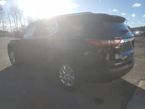 1GNEVGKW3JJ258839 2018 CHEVROLET TRAVERSE - Image 2
